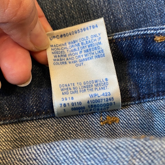 Levi’s Distressed Bootcut Jeans - Women’s Size 8/29 - Picture 11 of 12